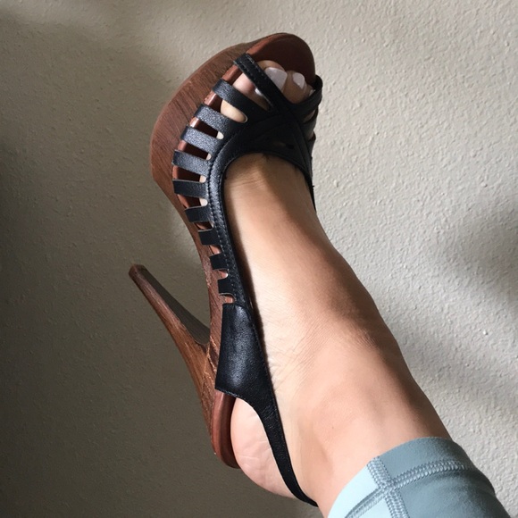 Jessica Simpson Stilettos 👠 - Picture 10 of 10